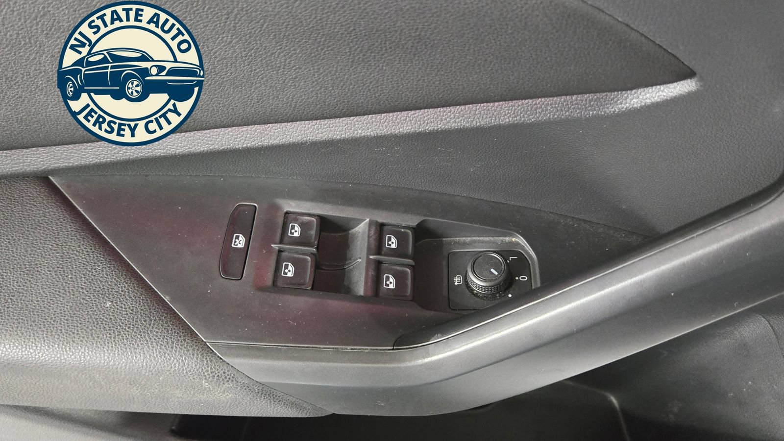 Used 2019 Volkswagen Jetta GLI Autobahn FWD image 25