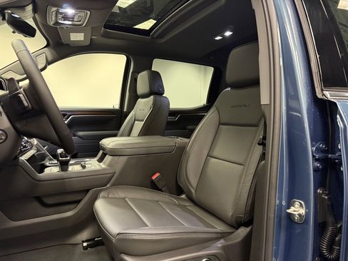 New 2026 GMC Sierra 1500 Denali w/ Denali Reserve Package image 24