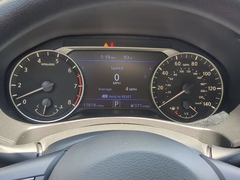 Used 2025 Nissan Altima 2.5 SV FWD image 16