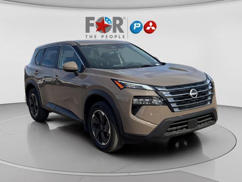 Used 2024 Nissan Rogue SV image 7