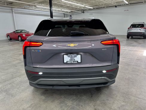 Used 2024 Chevrolet Blazer EV LT AWD/4WD image 9