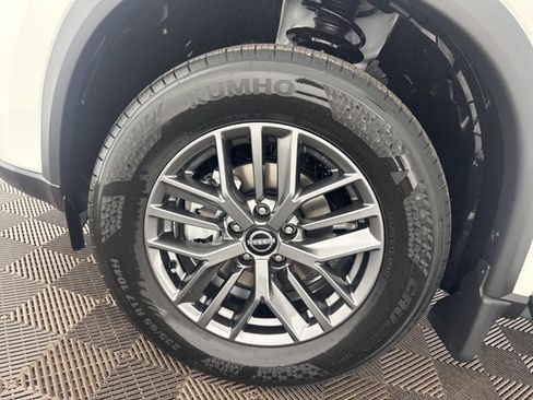 New 2026 Nissan Rogue S image 26