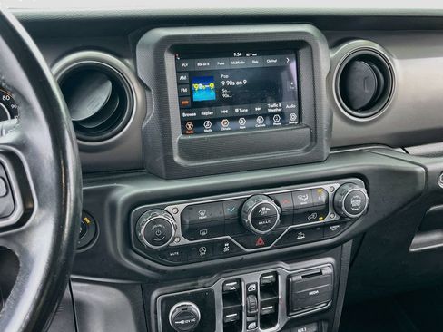 Certified 2022 Jeep Wrangler Unlimited Sport AWD/4WD image 14