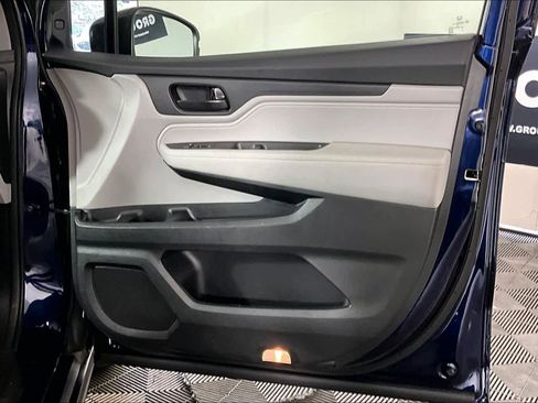 Used 2022 Honda Odyssey EX image 22