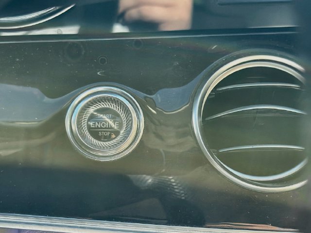 Used 2017 Mercedes-Benz E 300 image 34
