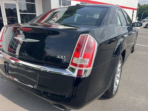 Used 2013 Chrysler 300 C image 7