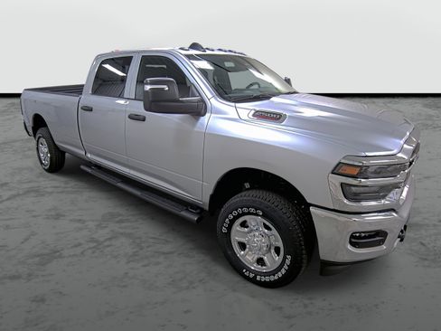 New 2026 RAM 2500 Tradesman AWD/4WD image 5