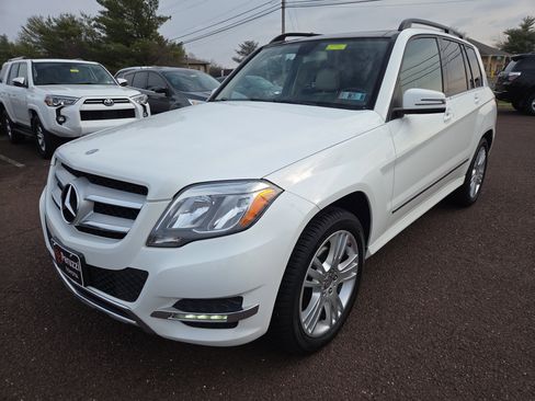 Used 2015 Mercedes-Benz GLK 350 4MATIC image 7