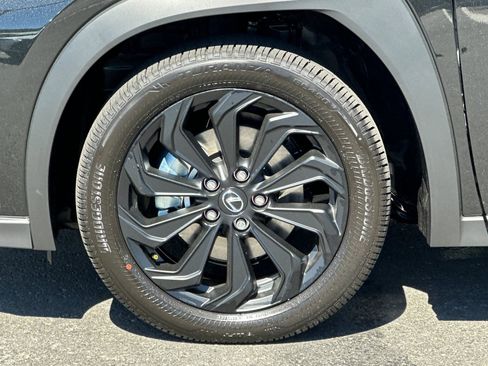 New 2026 Lexus UX 300h FWD image 12