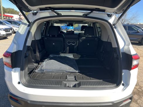 New 2026 Honda Pilot Touring image 32