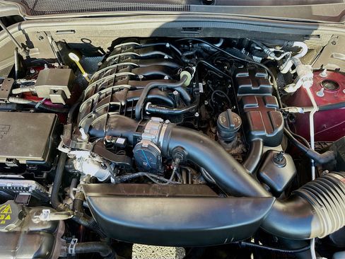 Used 2023 Dodge Durango SXT image 32