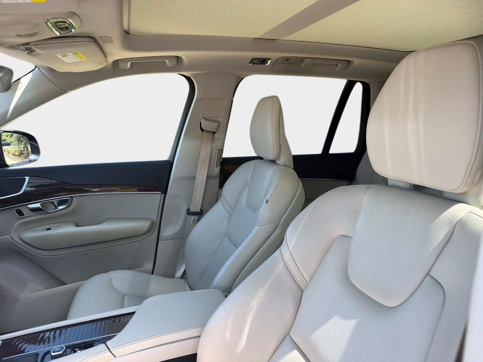 Used 2019 Volvo XC90 T5 Momentum w/ Protection Package Premier AWD/4WD image 24