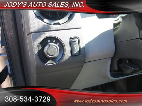 Used 2015 Ford F250 XL w/ Power Equipment Group image 3