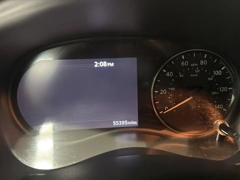 Used 2022 Nissan Kicks SV FWD image 11
