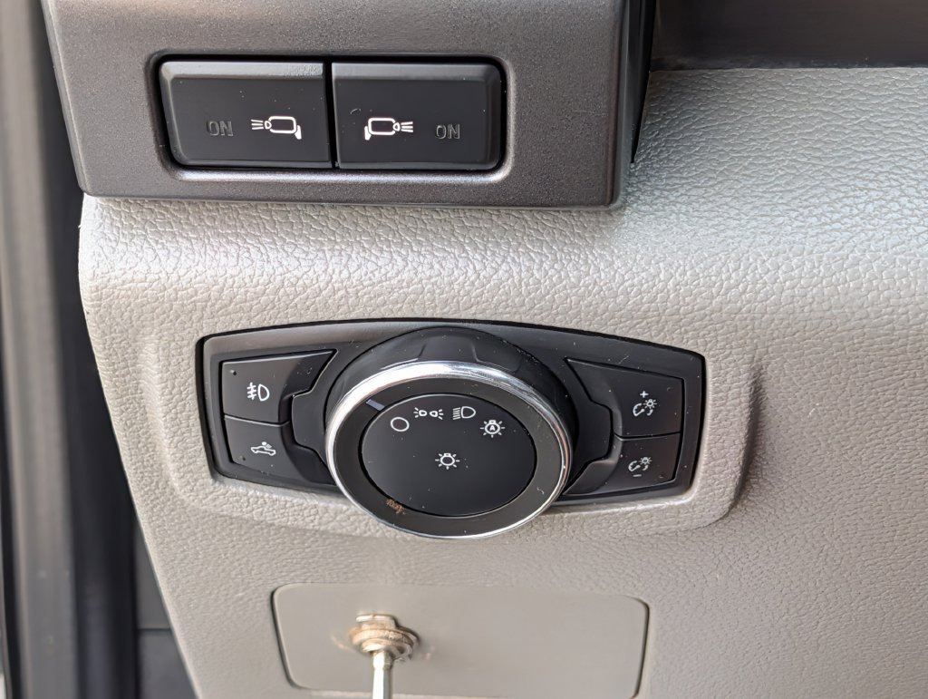 Used 2021 Ford F350 XLT w/ XLT Value Package AWD/4WD image 23