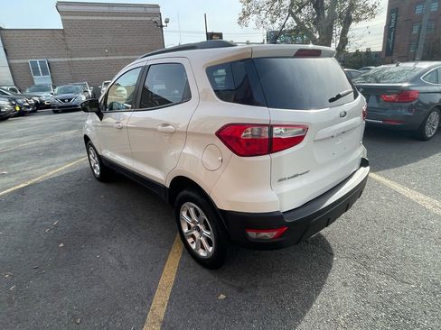 Used 2018 Ford EcoSport SE image 4
