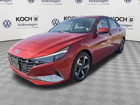 Used 2021 Hyundai Elantra Limited image 3