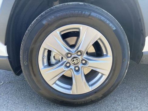 Certified 2024 Toyota RAV4 LE AWD/4WD image 10
