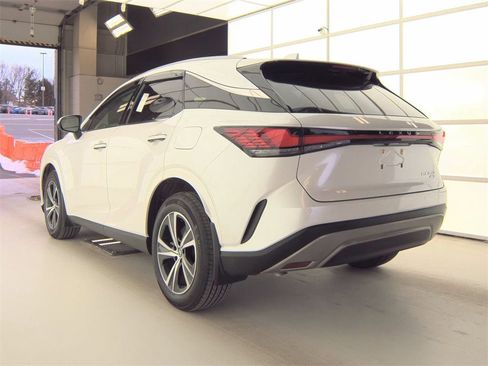 Used 2024 Lexus RX 350 Premium w/ Accessory Package (Z1) image 9