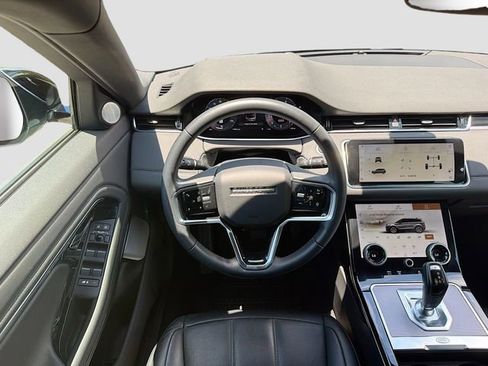 Used 2023 Land Rover Range Rover Evoque SE AWD/4WD image 17