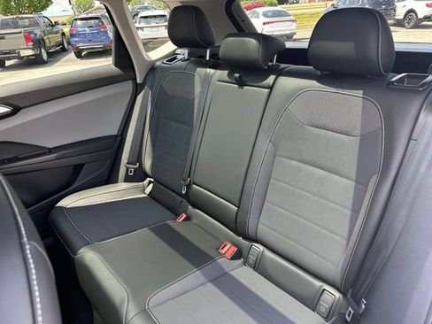 Used 2023 Volkswagen Taos SE w/ Panoramic Sunroof Package AWD/4WD image 35