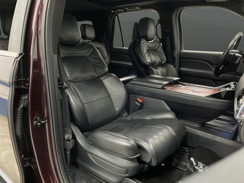 Used 2024 Lincoln Navigator L Reserve image 35