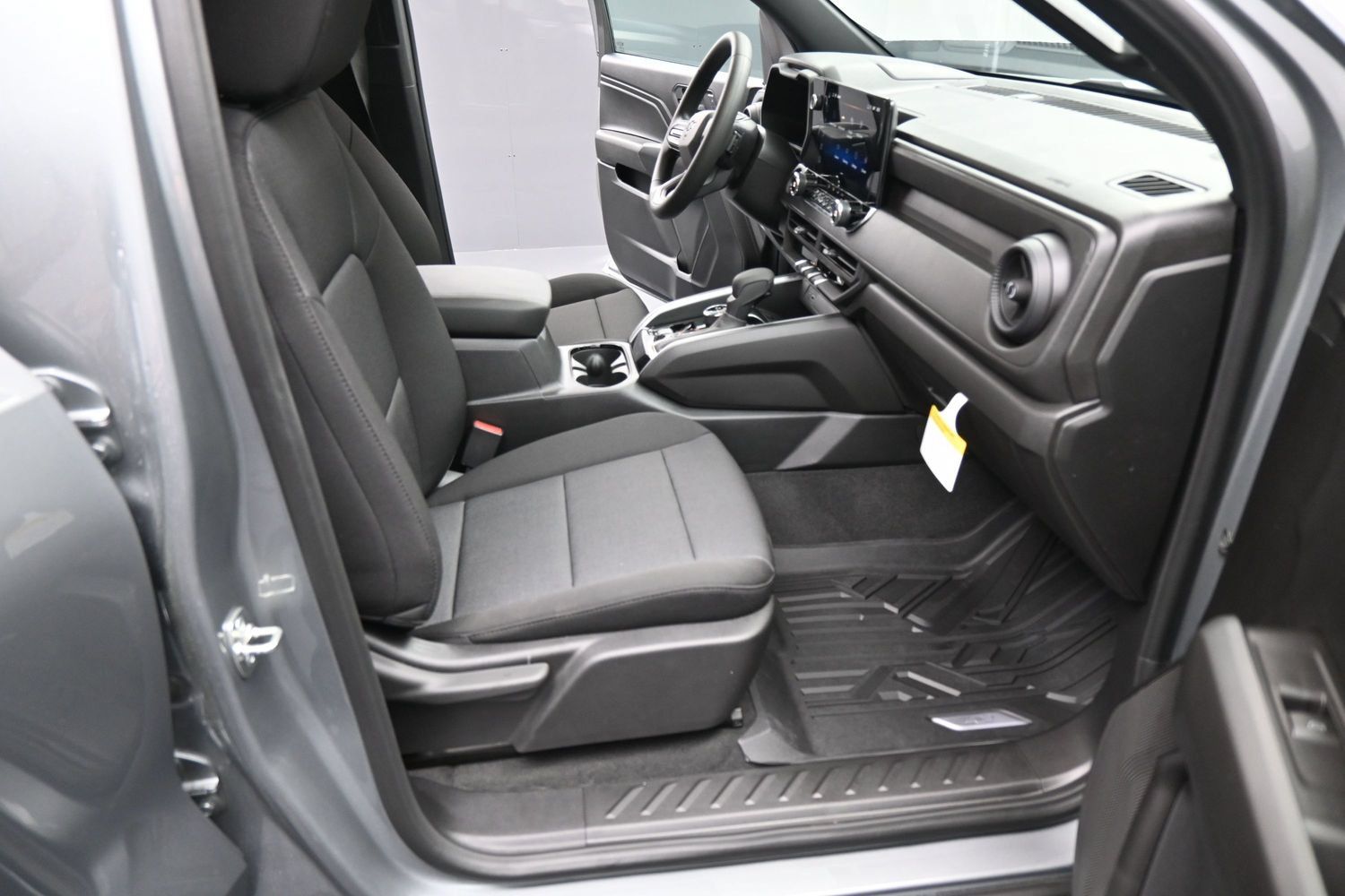 Used 2026 Chevrolet Colorado Trail Boss AWD/4WD image 16