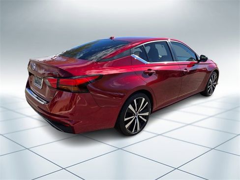 Used 2022 Nissan Altima 2.5 SR image 4