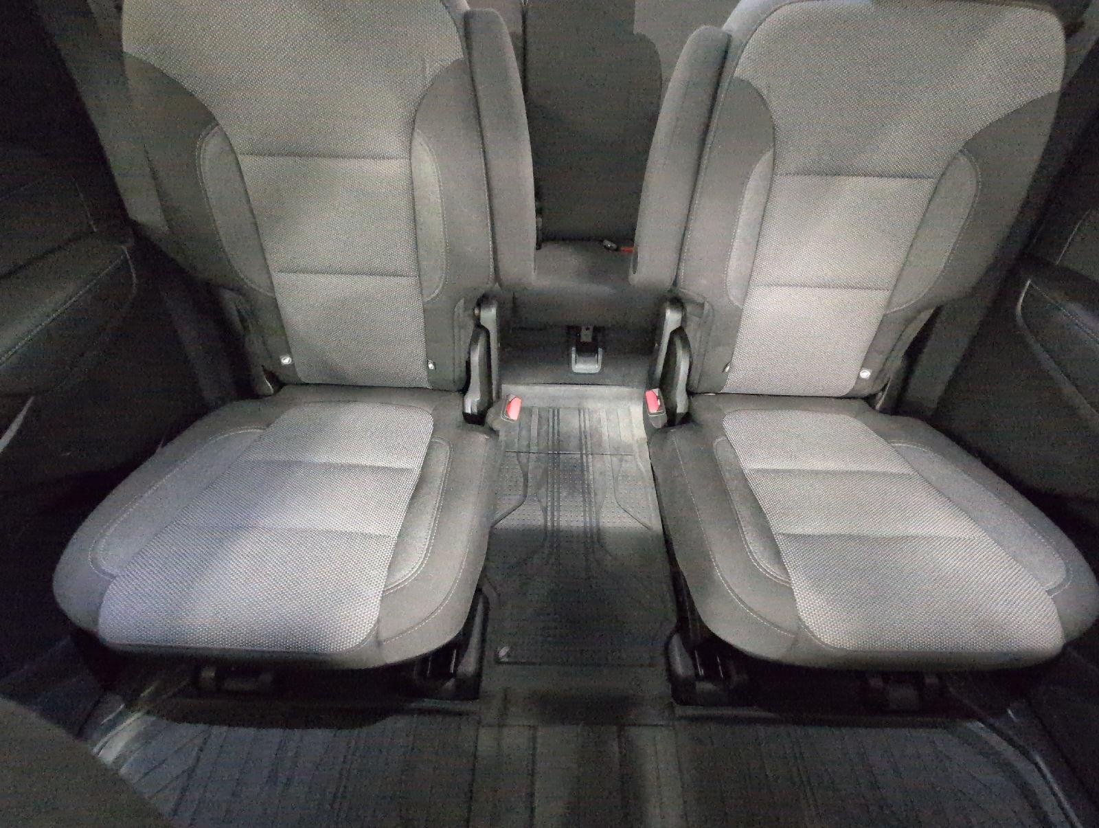 Used 2023 Chevrolet Traverse LT w/ LPO, Floor Liner Package AWD/4WD image 24