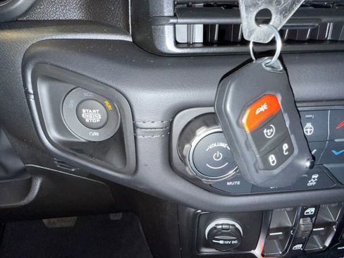 New 2026 Jeep Gladiator Mojave image 34