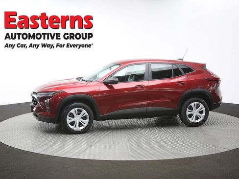 Used 2024 Chevrolet Trax LS FWD image 58