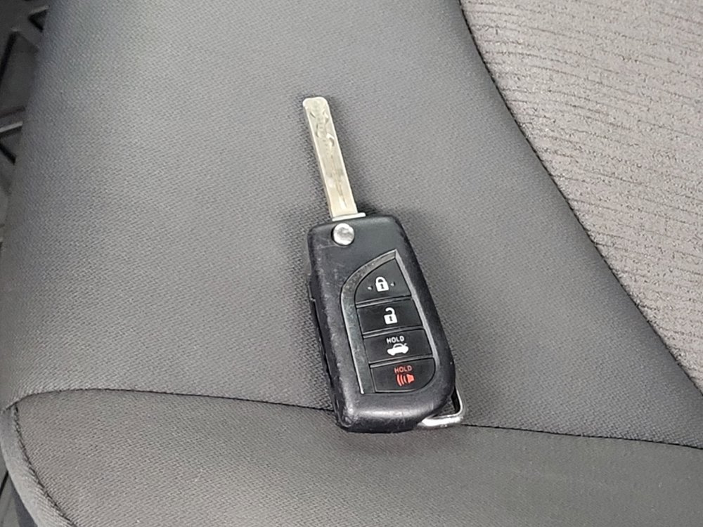 Used 2024 Toyota Camry LE FWD image 32