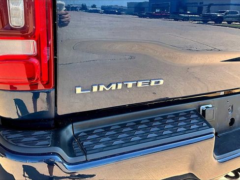 Used 2024 RAM 3500 Limited image 21