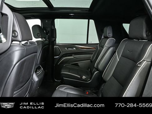 Certified 2023 Cadillac Escalade Premium Luxury image 20
