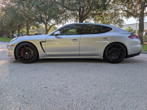 Used 2016 Porsche Panamera GTS AWD/4WD image 4