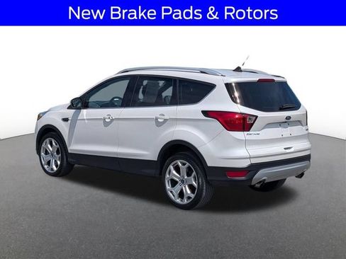 Certified 2019 Ford Escape Titanium AWD/4WD image 4