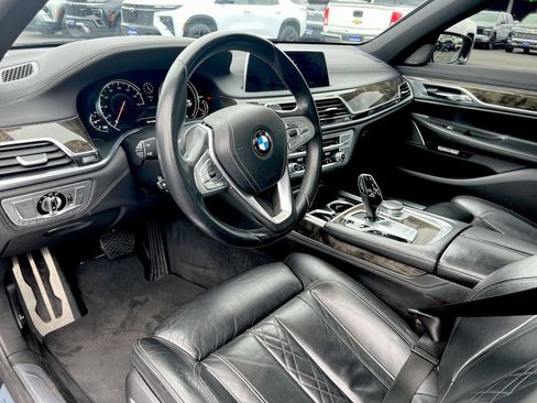Used 2016 BMW 750i xDrive AWD/4WD image 10
