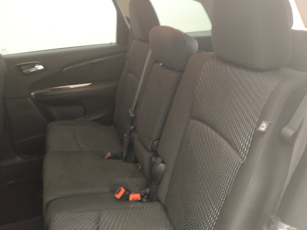 Used 2017 Dodge Journey SE w/ Flexible Seating Group FWD image 18