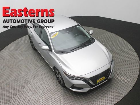 Used 2023 Nissan Sentra SV image 3