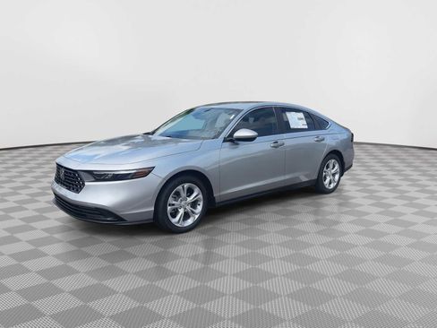 New 2025 Honda Accord LX image 4