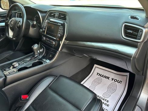 Used 2021 Nissan Maxima 3.5 SV w/ Floor Mat Group FWD image 12