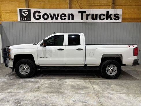 Used 2018 Chevrolet Silverado 2500 W/T w/ Snow Plow Prep Package AWD/4WD image 2
