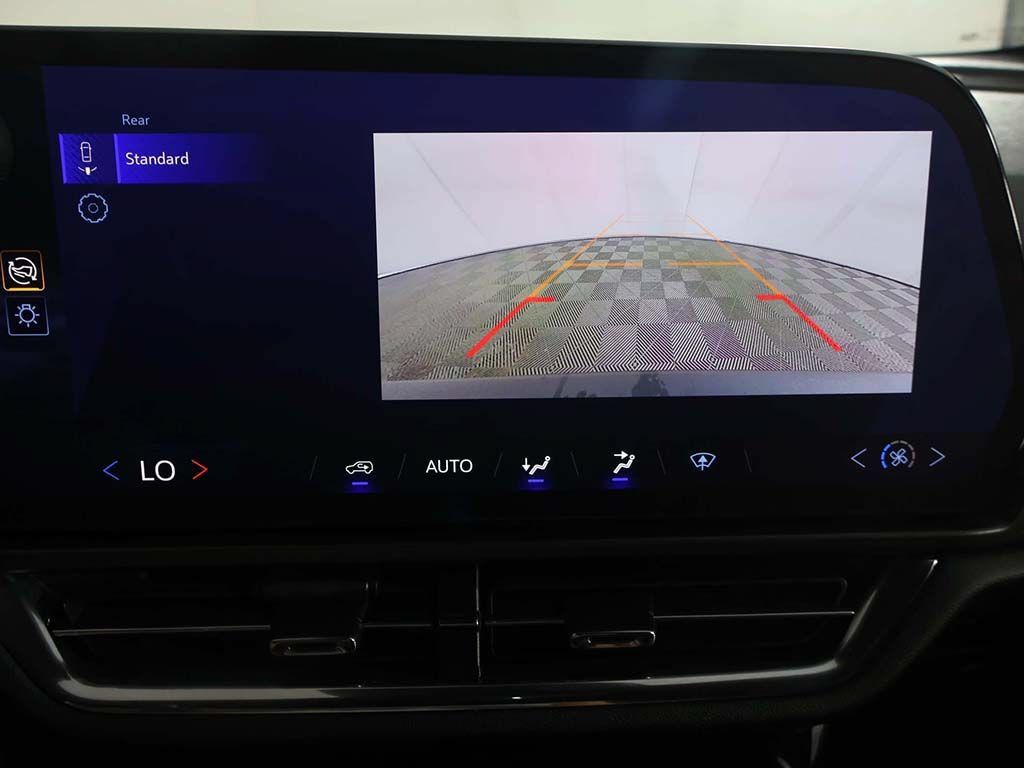 Used 2025 Chevrolet Equinox EV LT FWD image 38