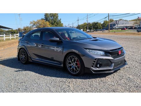 Used 2018 Honda Civic Type R image 3