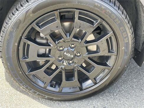 Used 2022 Kia Telluride SX w/ SX Prestige Package image 13