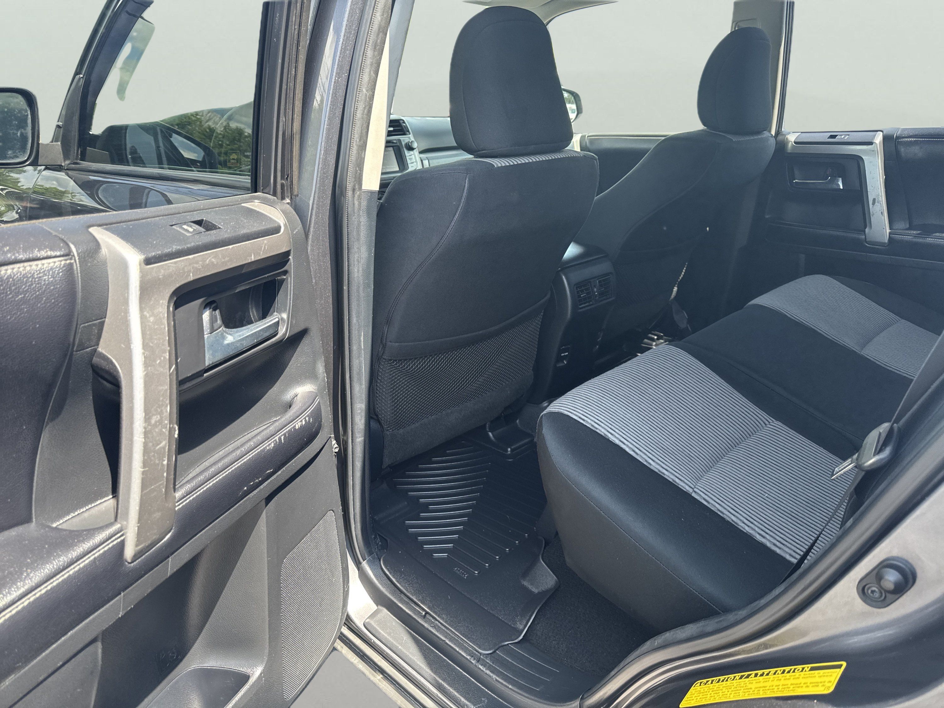 Used 2016 Toyota 4Runner SR5 AWD/4WD image 17