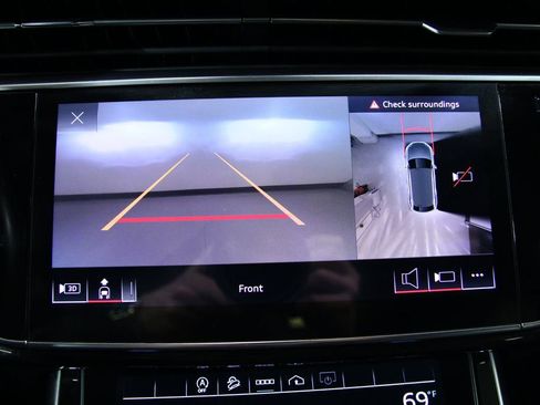 Used 2021 Audi Q8 Premium Plus w/ Premium Plus Package image 10