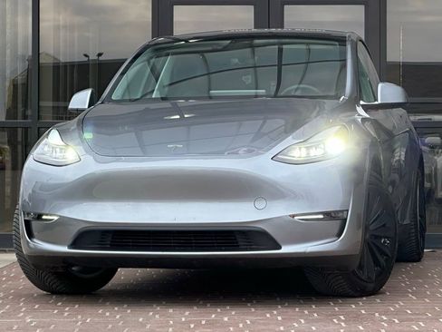 Used 2024 Tesla Model Y Long Range image 1