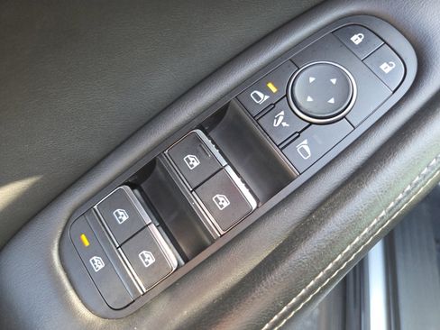 Used 2023 INFINITI QX60 Pure image 26