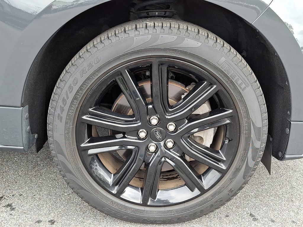 Used 2021 Ford Edge ST-Line AWD/4WD image 8